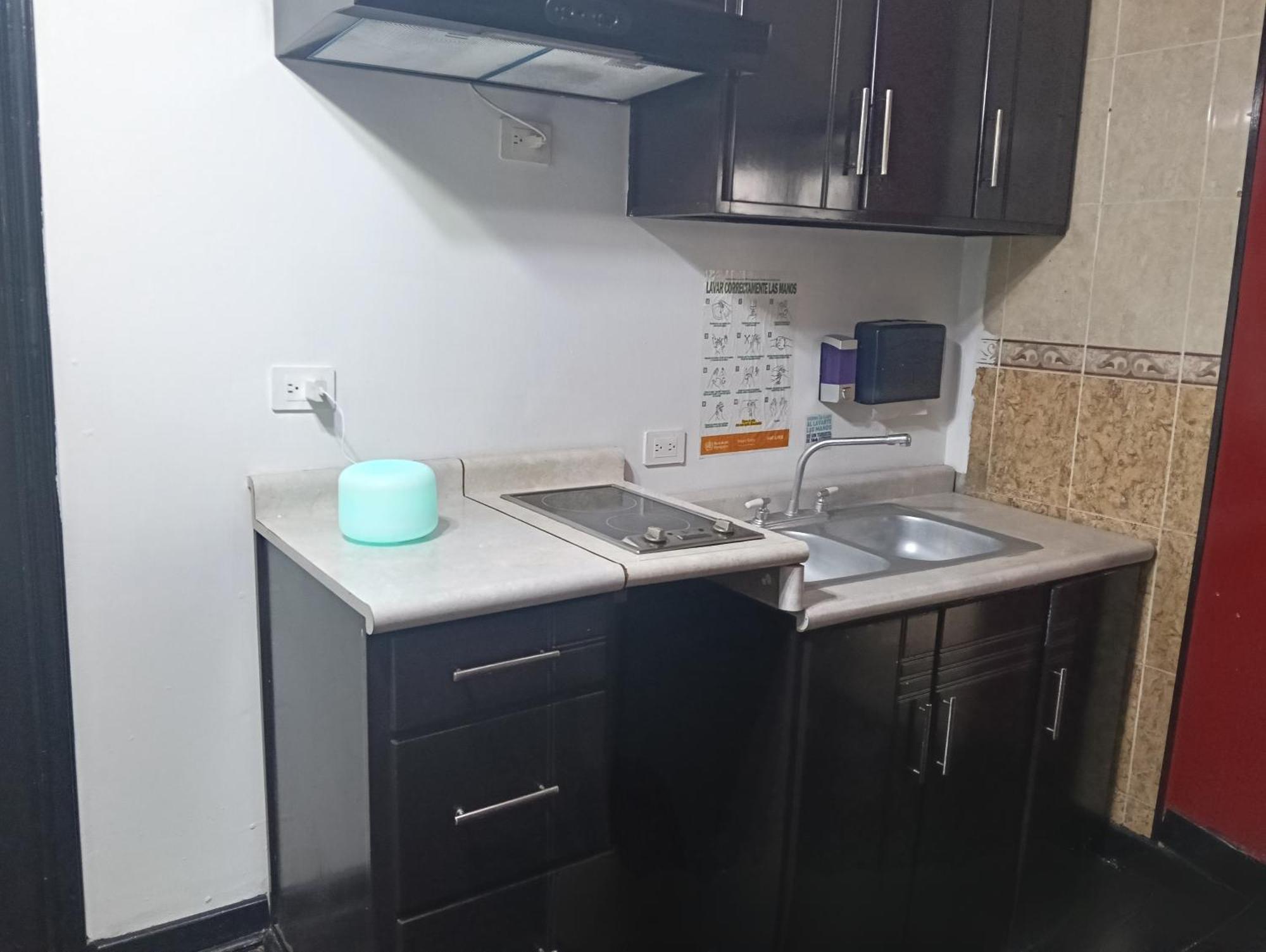 Hotel Garcias Suites, Linares Zewnętrze zdjęcie